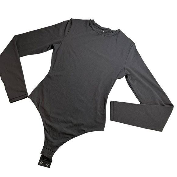 SKIMS NEW Fits Everybody Long Sleeve Crew Neck Bodysuit Onyx Black Medium NWOT - Picture 3 of 8